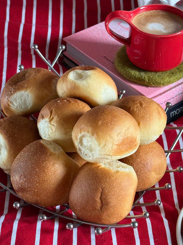 Sourdough Dinner Rolls